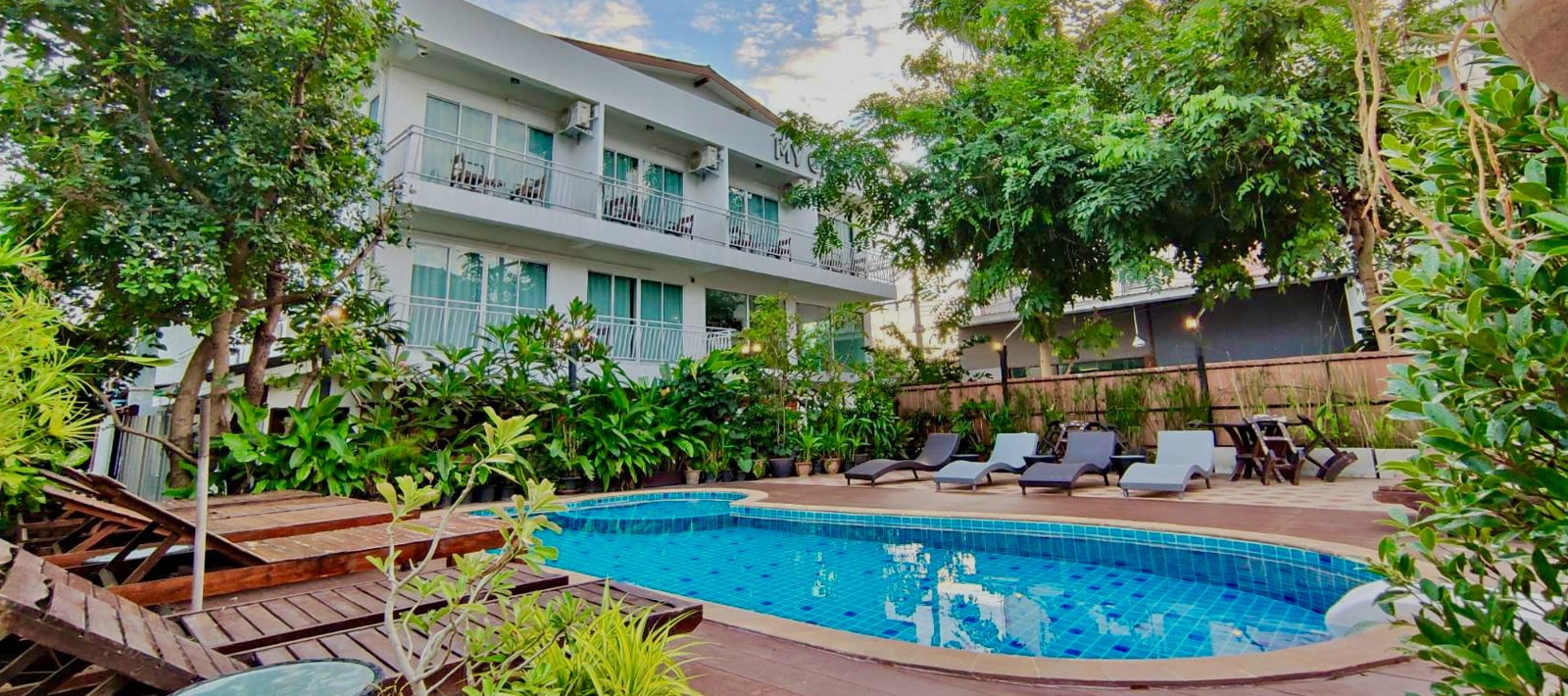 Alam Terrace Cottages Pool